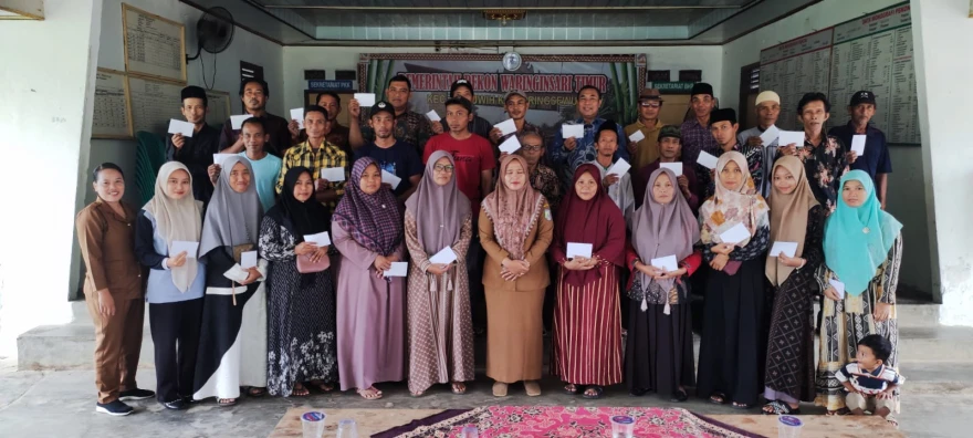 PEMBAGIAN INTENSIF GURU NGAJI PEKON WARINGINSARI TIMUR